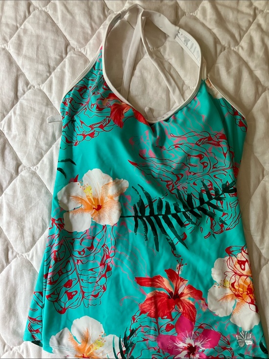 Hapari Other - Hapari Teal Floral Halter Tankini Top with White Trim Navy Swim Shorts Medium
